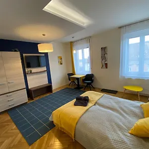 https://frank-fang-apartments-mk1.inbudapesthotels.com