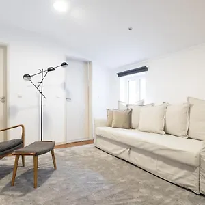 https://your-lisbon-home-bairro-alto-iv.hotels-lisbon-portugal.com
